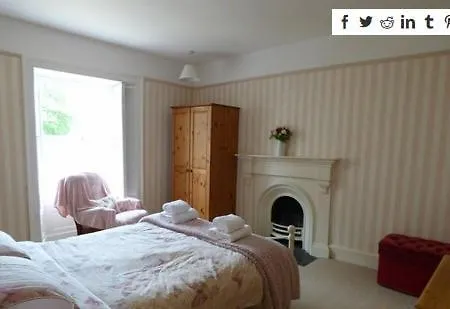 Gilmore House Дом отдыха Алстон